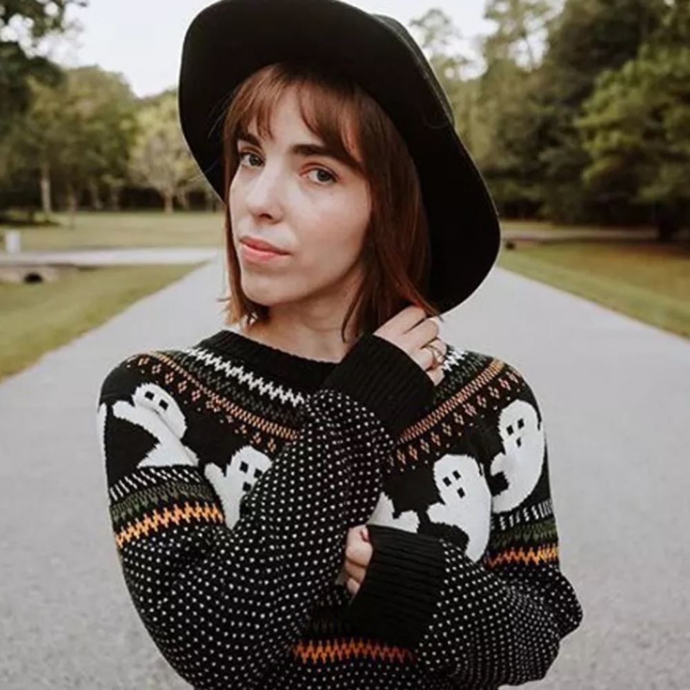 Autumn Ghost Mod Retro Sweater in Black White - Picture 2 of 5